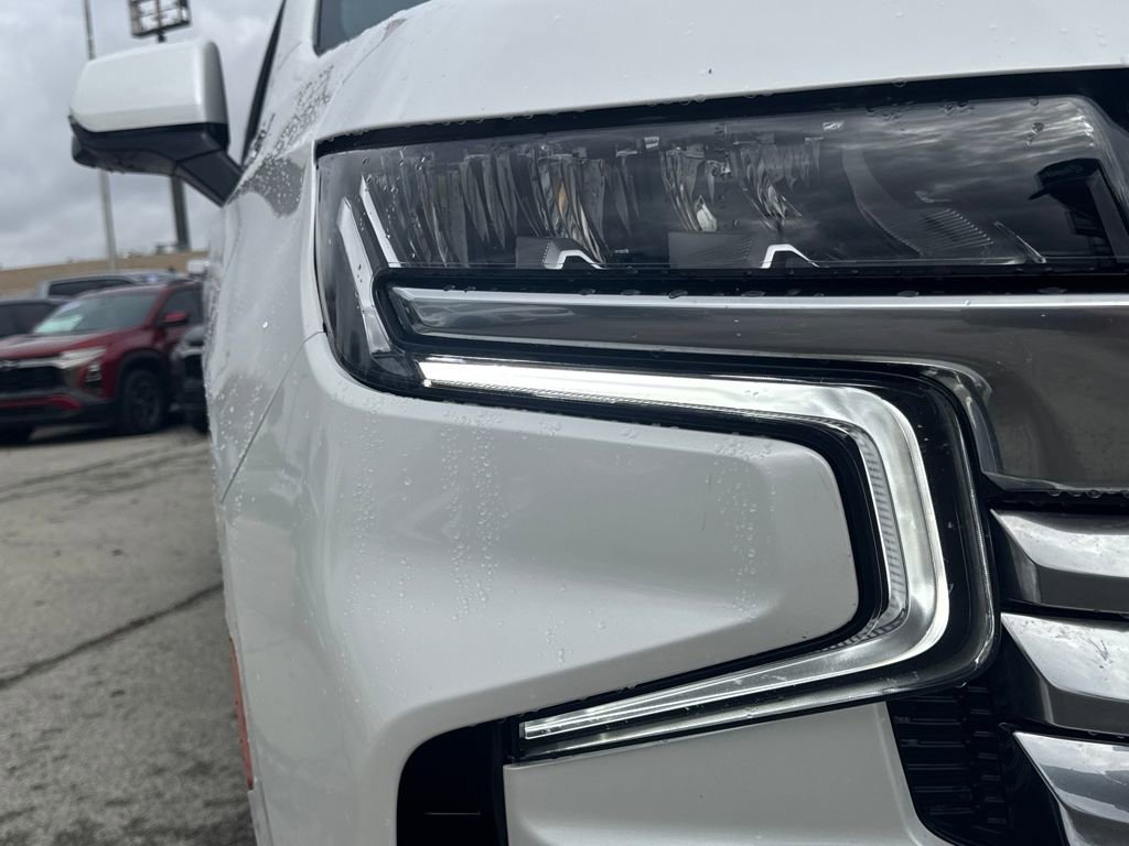 Used 2023 Chevrolet Suburban High Country image 10