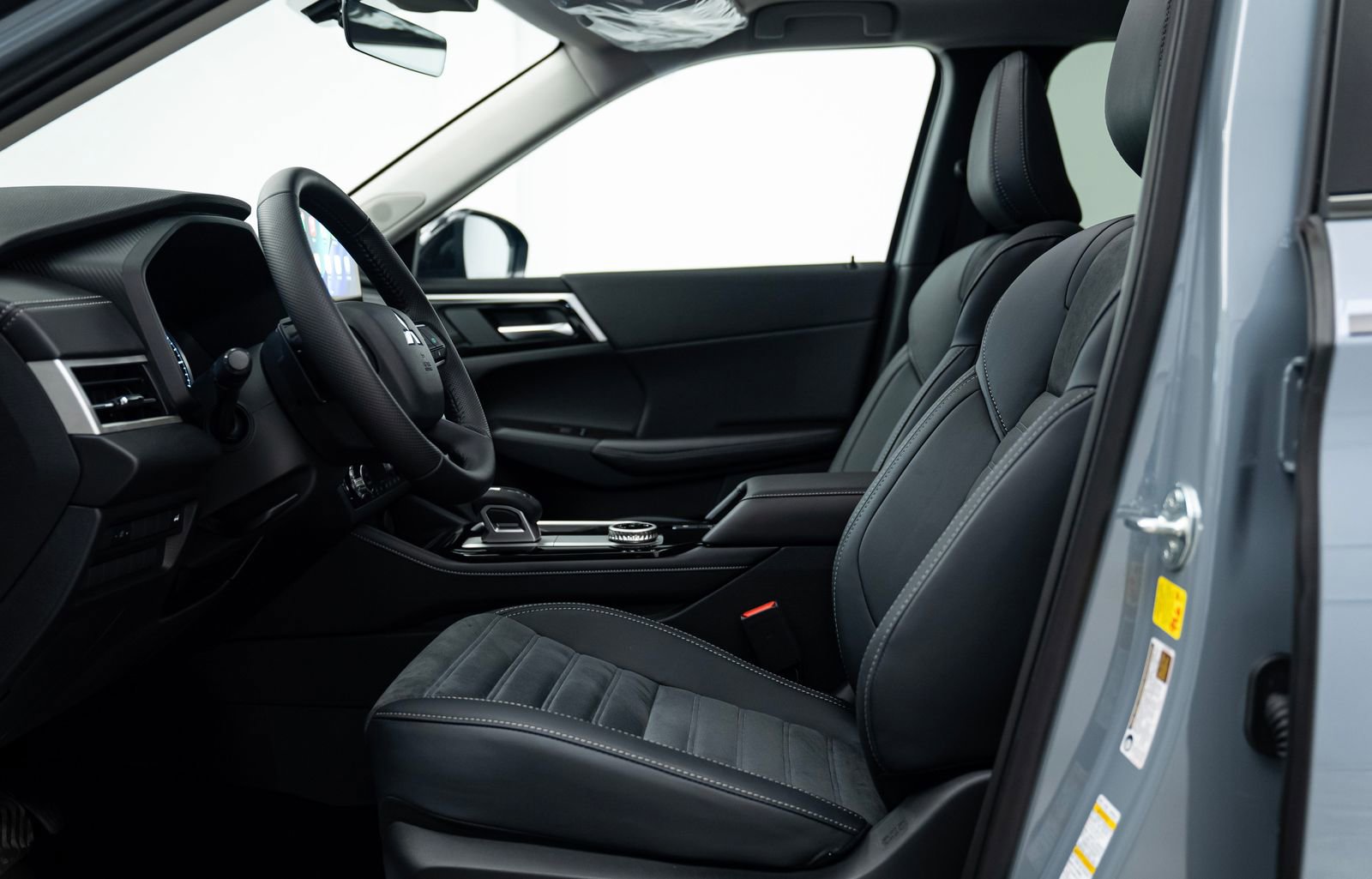 New 2026 Mitsubishi Outlander Trail Edition image 10