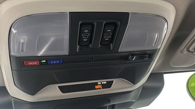 Certified 2025 Subaru Crosstrek 2.0i Premium image 33