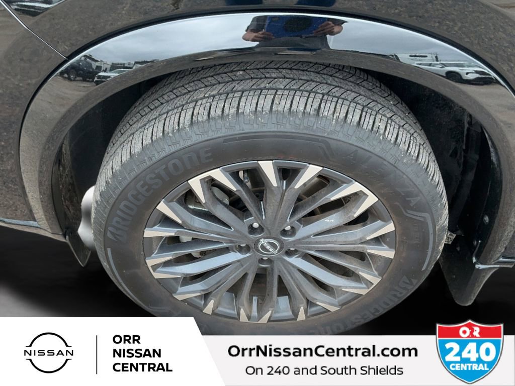 Used 2025 Nissan Rogue Platinum w/ Tech Package image 9