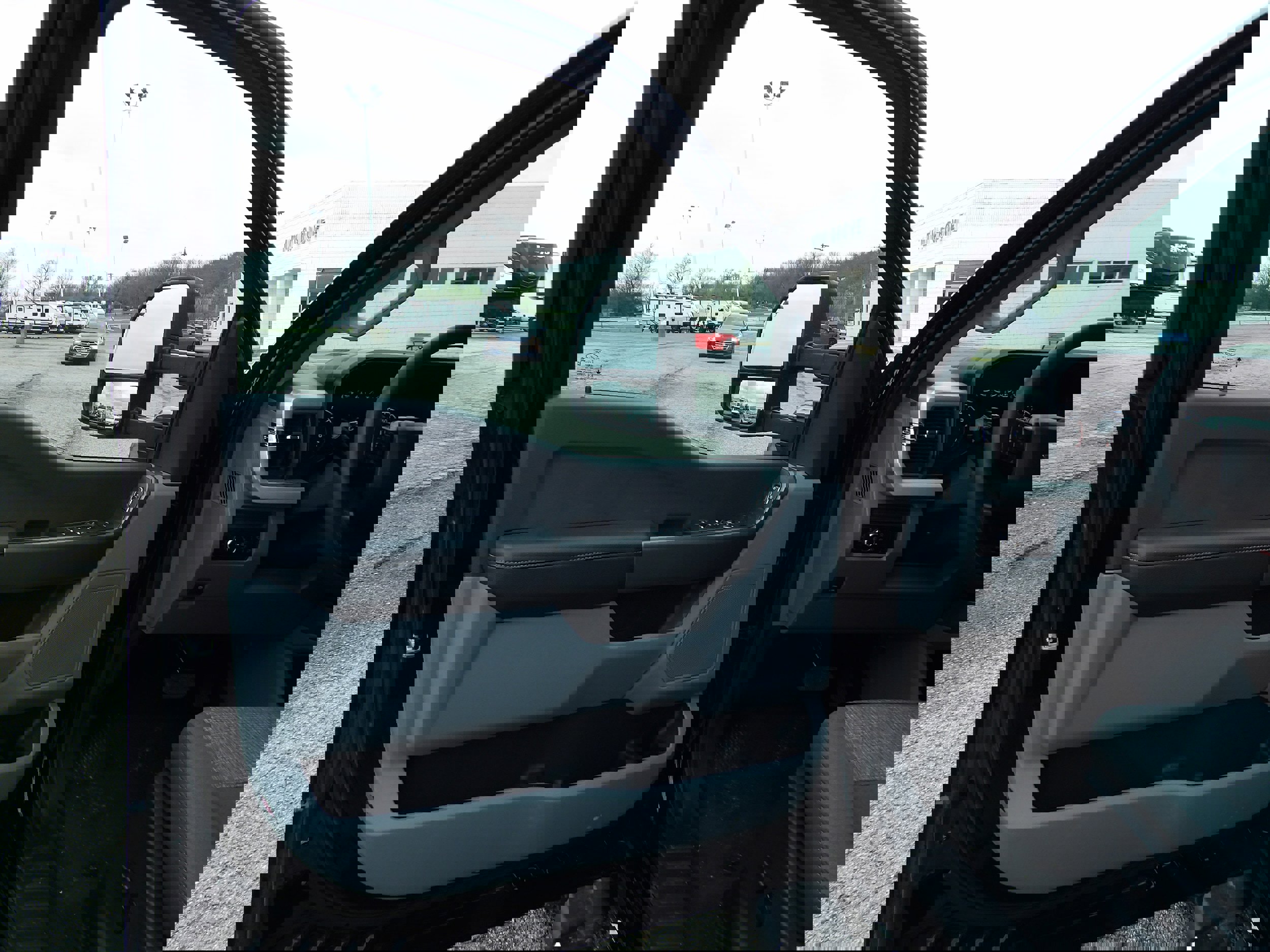 Used 2026 Ford F350 XLT AWD/4WD image 11