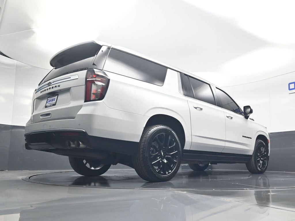 Used 2023 Chevrolet Suburban High Country w/ Premium Package 2 AWD/4WD image 48