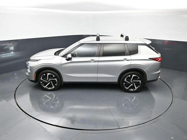 Used 2022 Mitsubishi Outlander SE AWD/4WD image 17