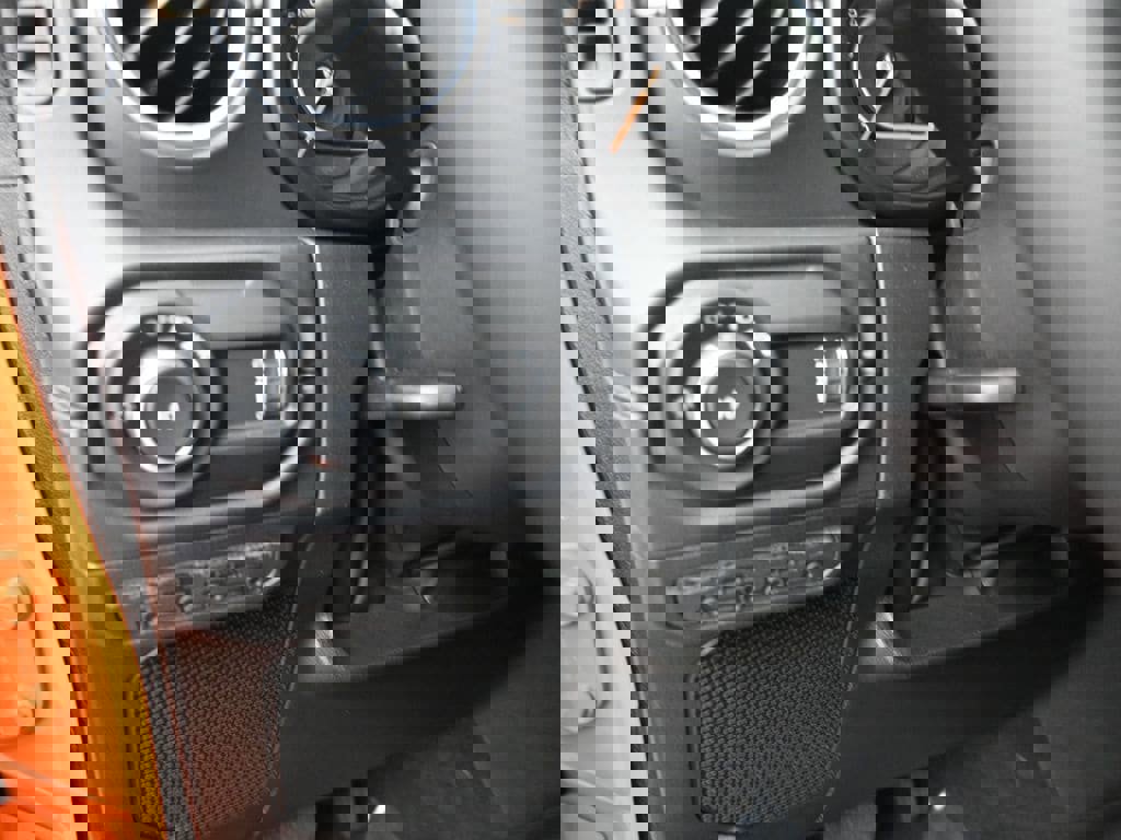 New 2025 Jeep Wrangler Unlimited Sahara image 12