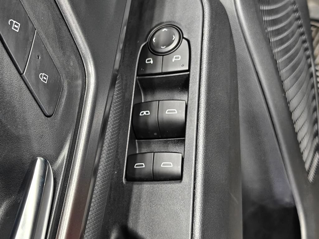 Used 2024 Chevrolet Equinox EV RS FWD image 60