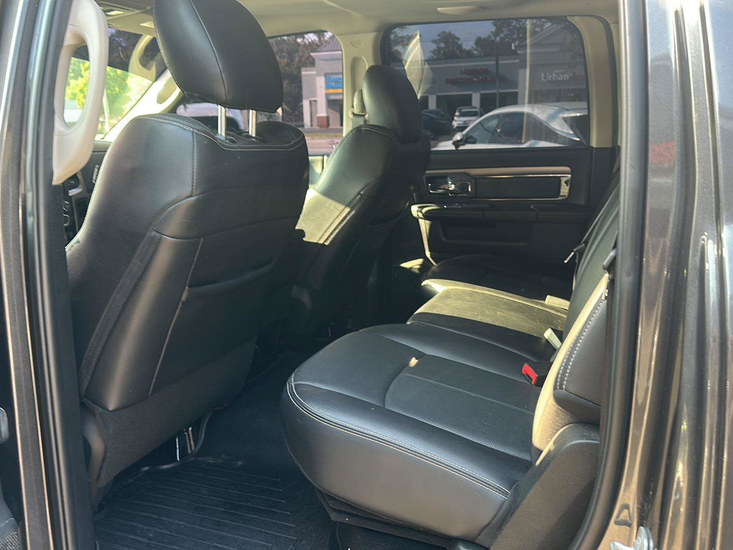 Used 2018 RAM 3500 Laramie w/ Sport Appearance Group AWD/4WD image 14