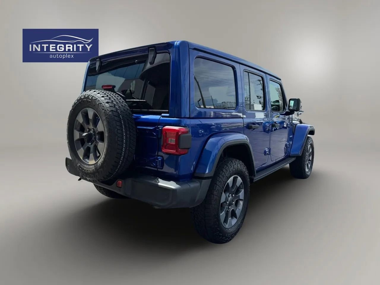 Used 2019 Jeep Wrangler Unlimited Sahara image 3