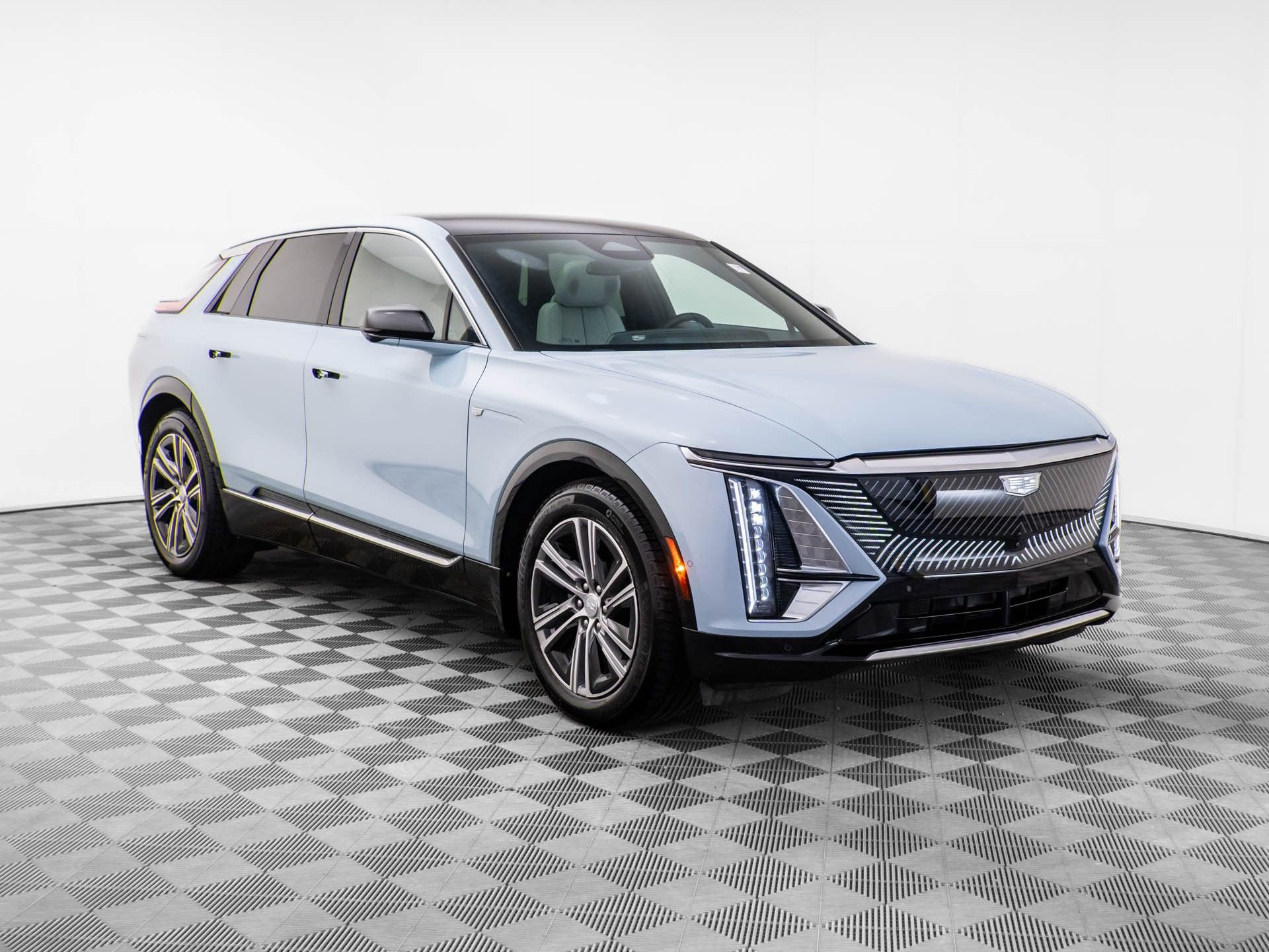 Certified 2024 Cadillac Lyriq Luxury w/ LPO, Floor Liner Package image 9