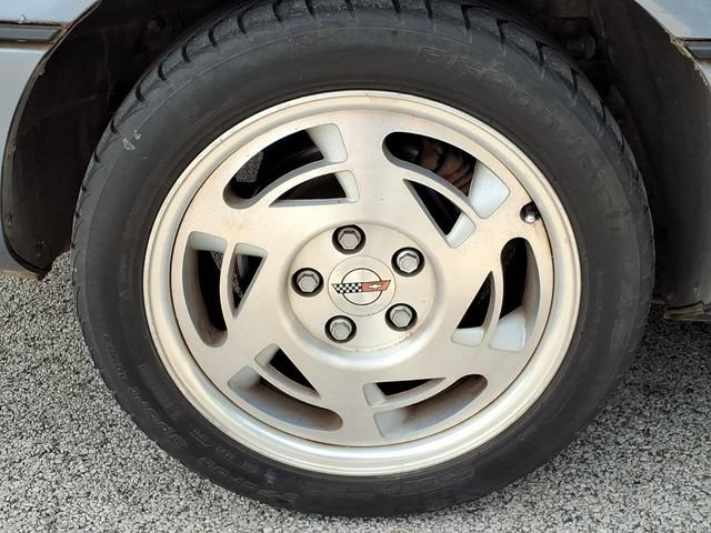 Used 1990 Chevrolet Corvette Coupe RWD image 26