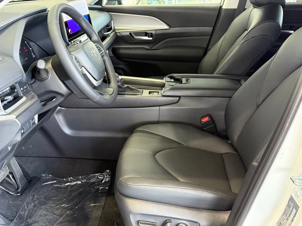 New 2026 Toyota Grand Highlander XLE image 16