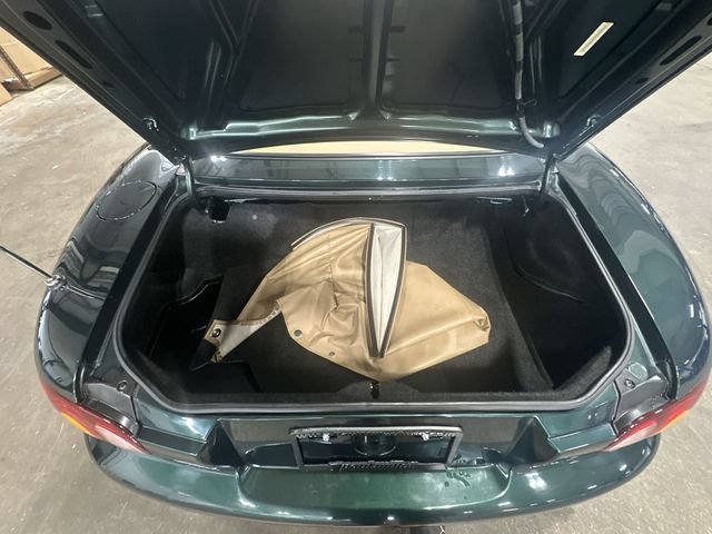Used 1999 MAZDA MX-5 Miata RWD image 26