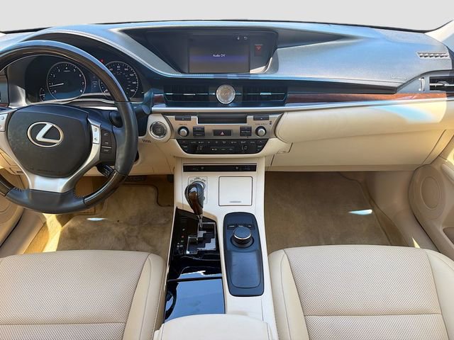 Used 2015 Lexus ES 350 w/ Premium Package FWD image 18