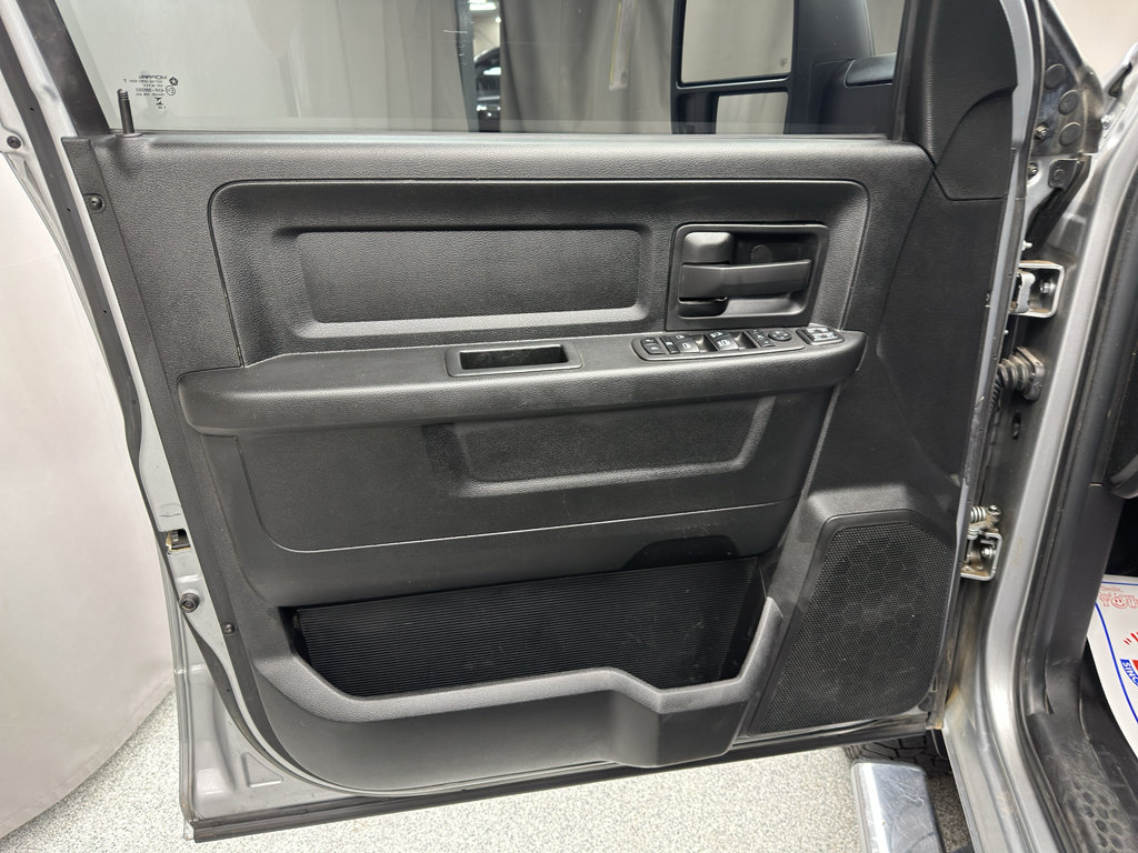 Used 2023 RAM 2500 Tradesman AWD/4WD image 8