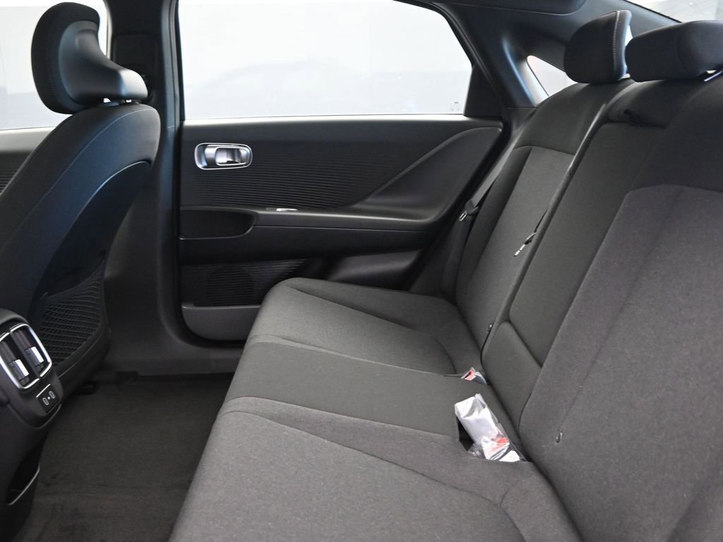New 2025 Hyundai Ioniq 6 SE image 18