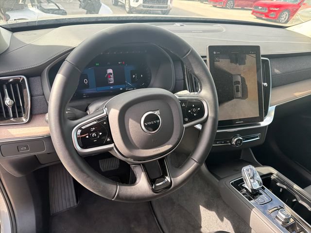 Used 2026 Volvo XC90 B6 Plus AWD/4WD image 24