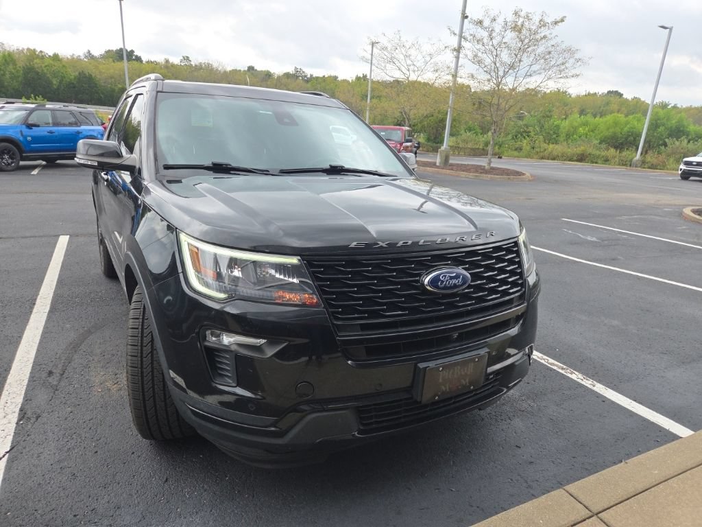Used 2019 Ford Explorer Sport w/ Equipment Group 401A AWD/4WD image 2
