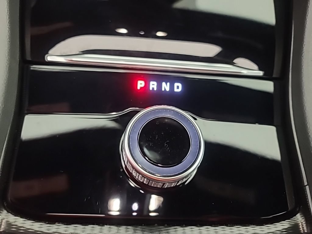 Used 2024 Jeep Grand Cherokee Laredo X AWD/4WD image 35