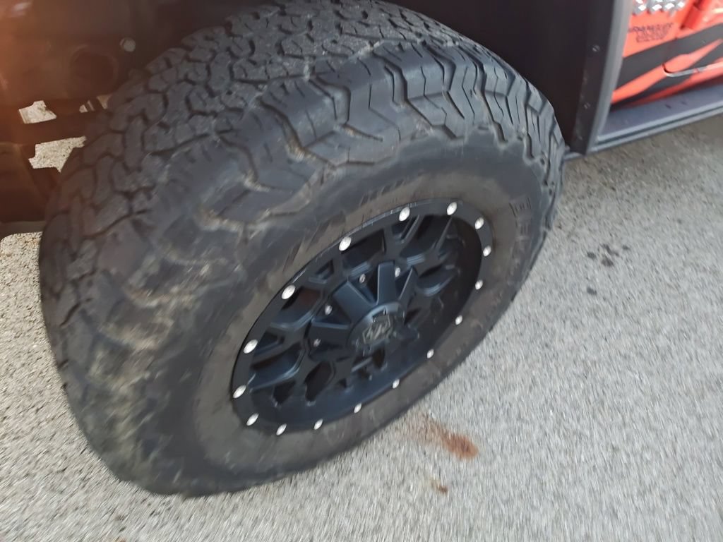 Used 2018 Jeep Wrangler Unlimited Sport S AWD/4WD image 6
