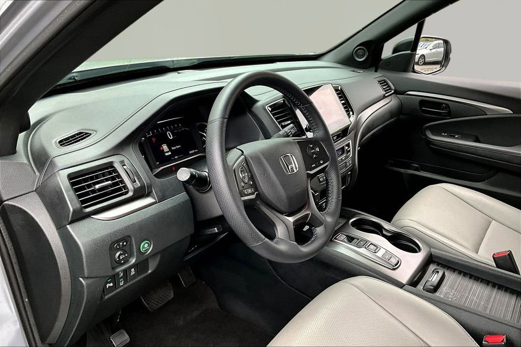 Used 2023 Honda Passport EX-L image 14