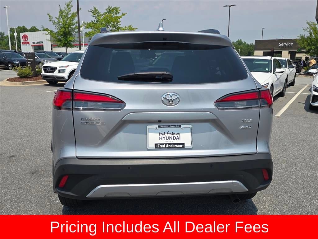 Used 2024 Toyota Corolla Cross XLE w/ Convenience Package AWD/4WD image 4