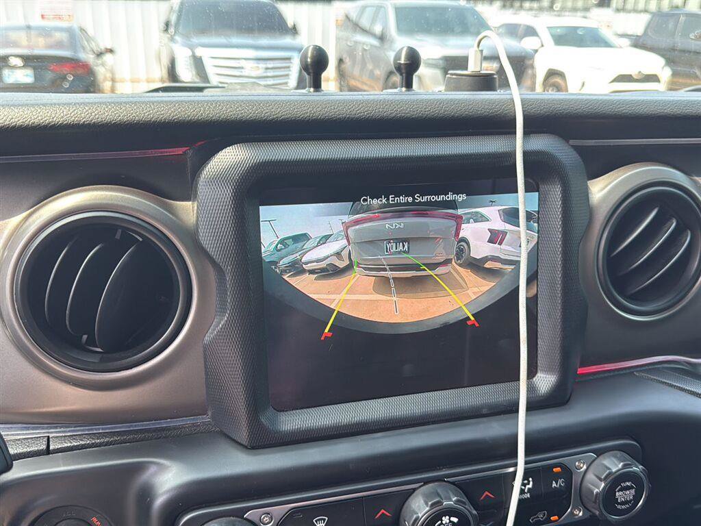 Used 2020 Jeep Wrangler Unlimited Sport AWD/4WD image 6