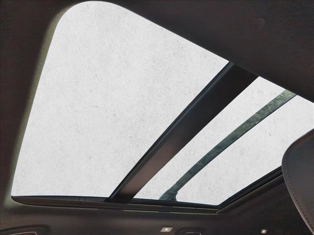 Used 2023 Honda Pilot TrailSport image 12