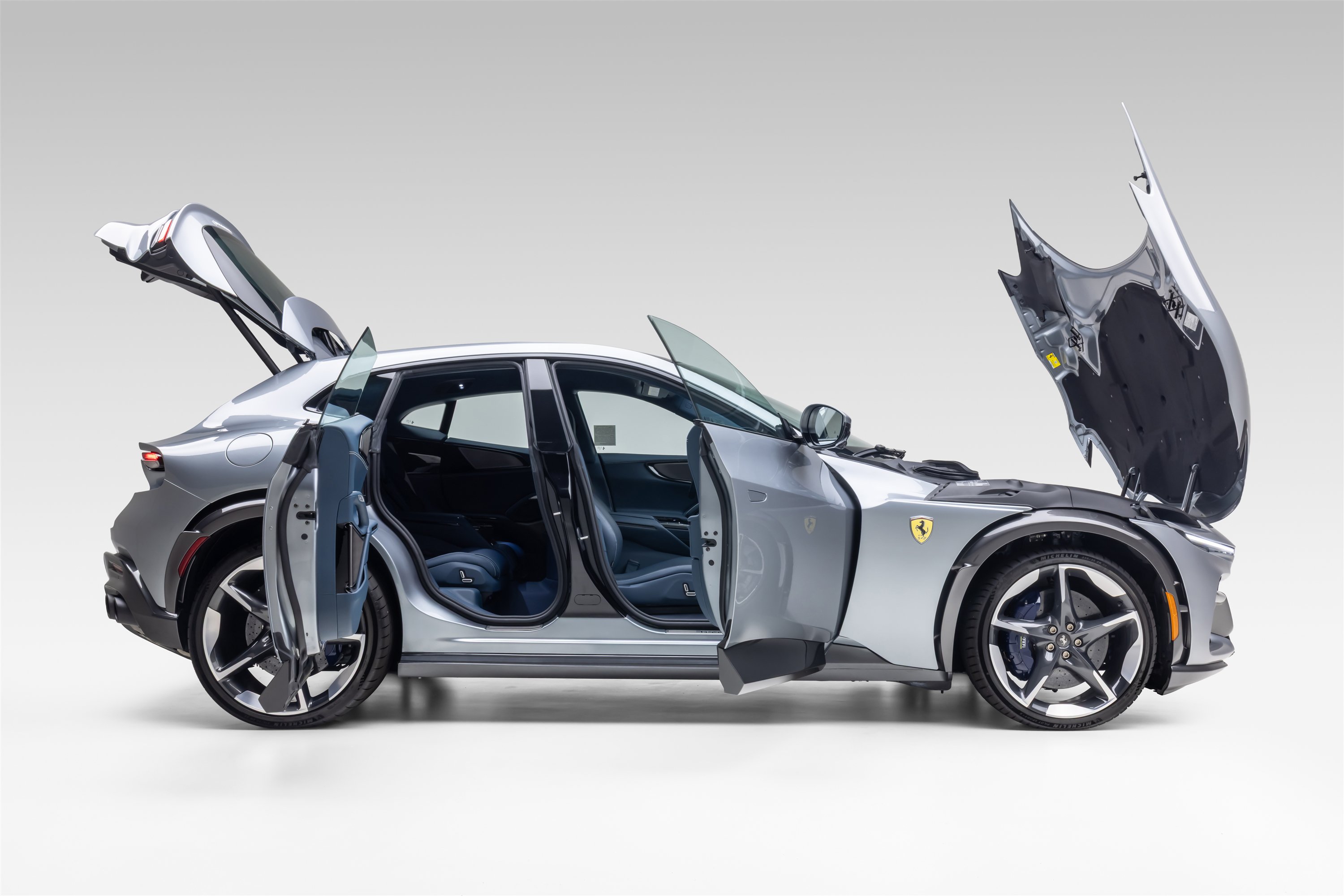 Certified 2025 Ferrari Purosangue AWD/4WD image 30
