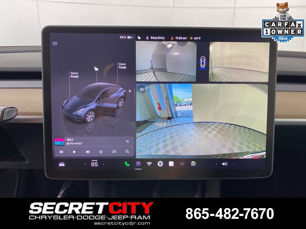 Used 2024 Tesla Model Y Long Range AWD/4WD image 18