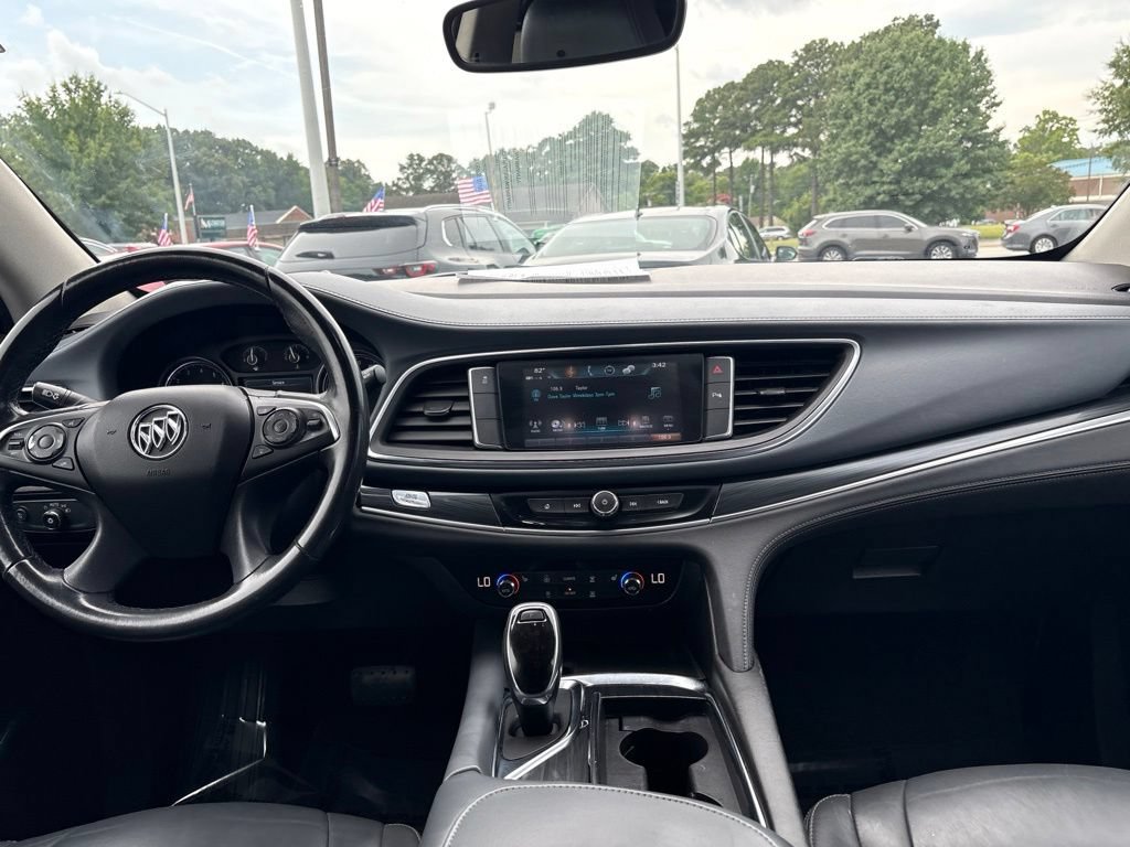 Used 2019 Buick Enclave Essence FWD image 10