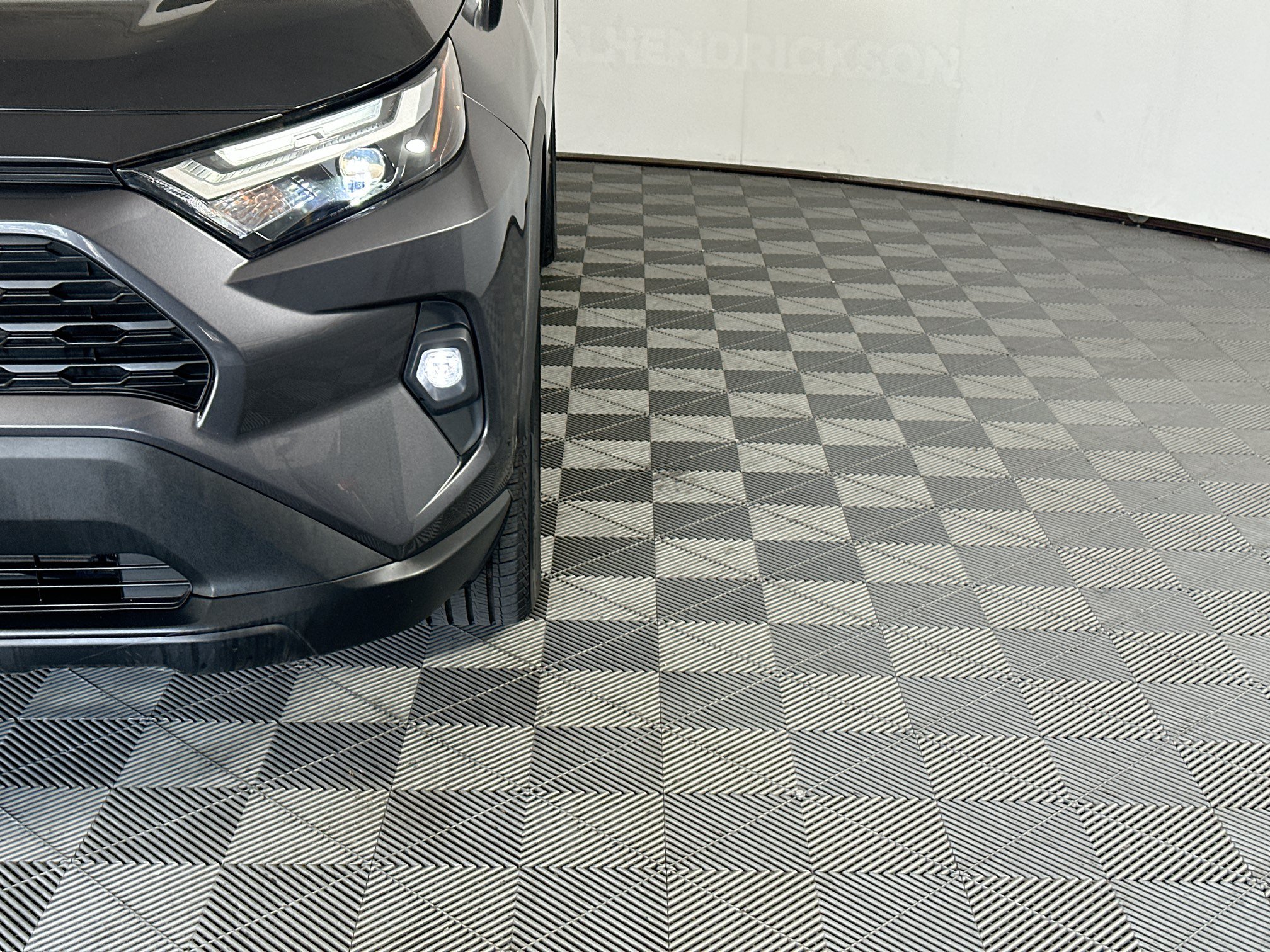 Used 2024 Toyota RAV4 XLE Premium FWD image 9