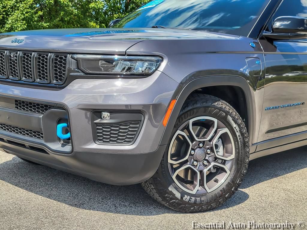 Used 2023 Jeep Grand Cherokee Trailhawk AWD/4WD image 3