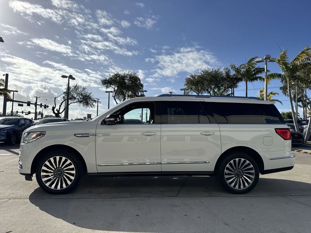 Used 2020 Lincoln Navigator L Reserve w/ Luxury Package AWD/4WD image 27