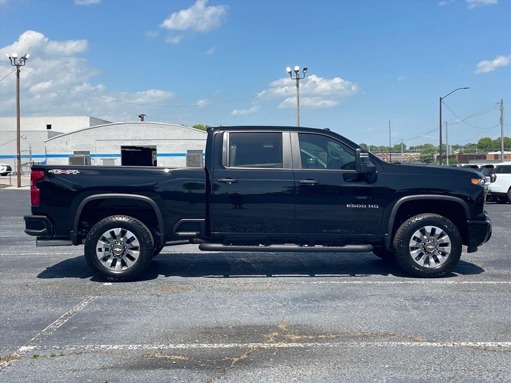 New 2026 Chevrolet Silverado 2500 Custom w/ Custom Value Package AWD/4WD image 8