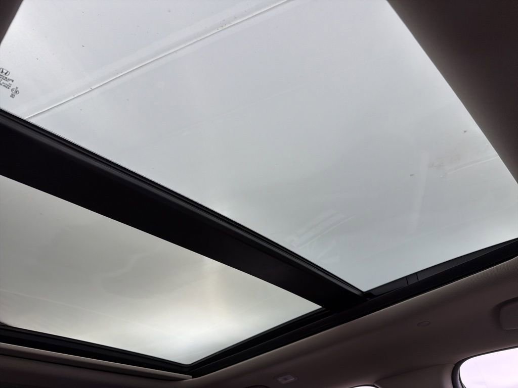 Used 2025 Honda Pilot Touring image 31