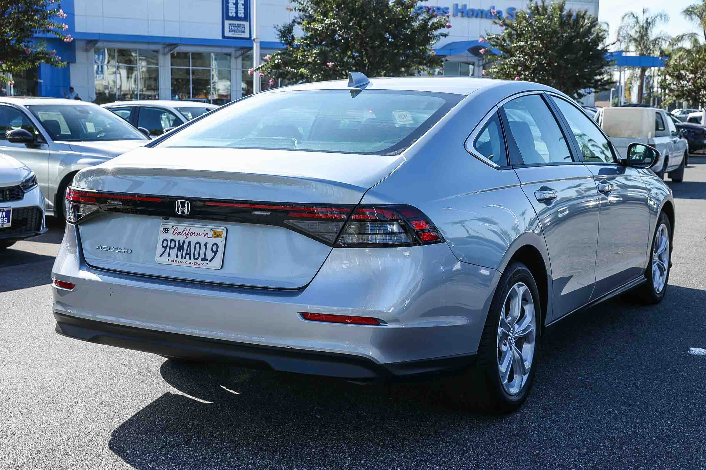 Used 2024 Honda Accord LX image 11