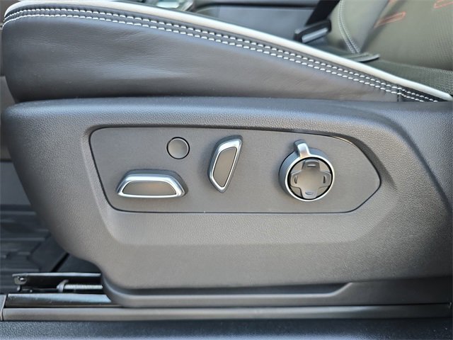 New 2026 GMC Yukon AT4 Ultimate w/ LPO, Floor Liner Package image 20