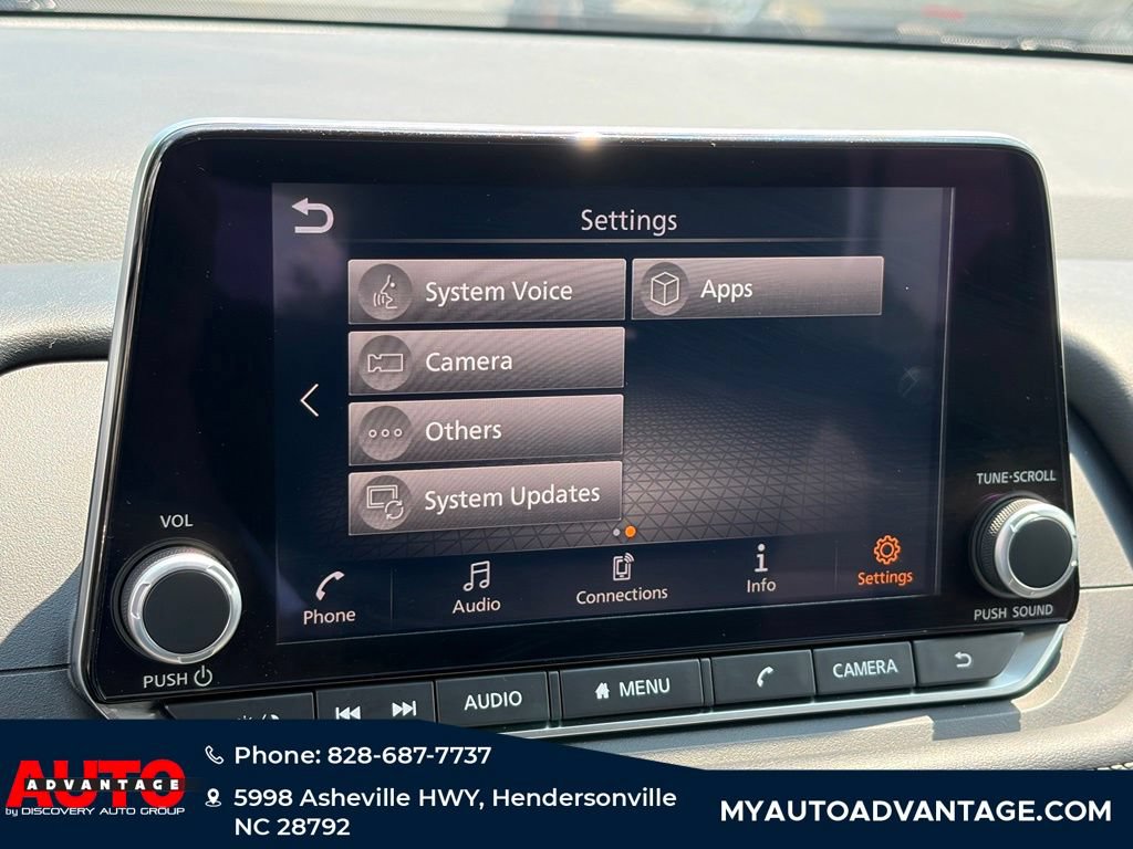 Used 2025 Nissan Rogue SV AWD/4WD image 14