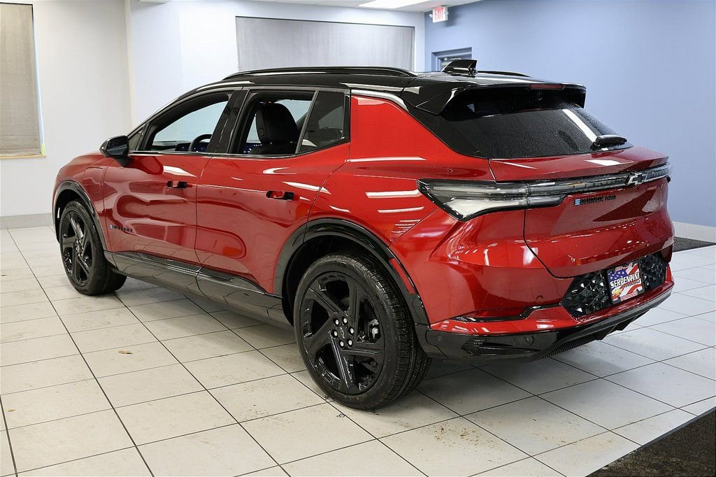 New 2026 Chevrolet Equinox EV RS image 8