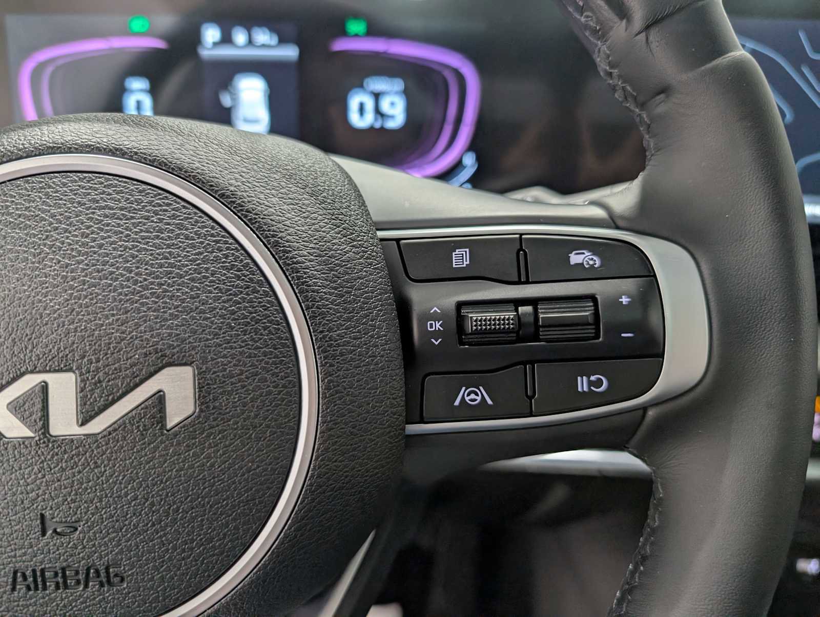 Used 2025 Kia Sportage X-Line w/ Premium Package image 39