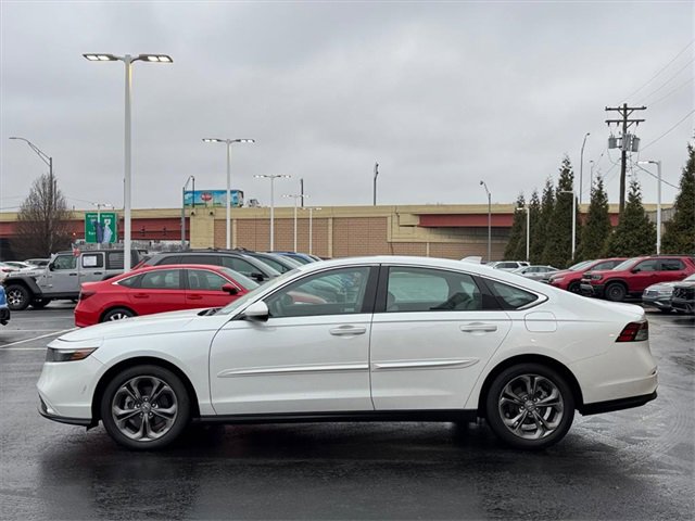 Certified 2024 Honda Accord EX image 8