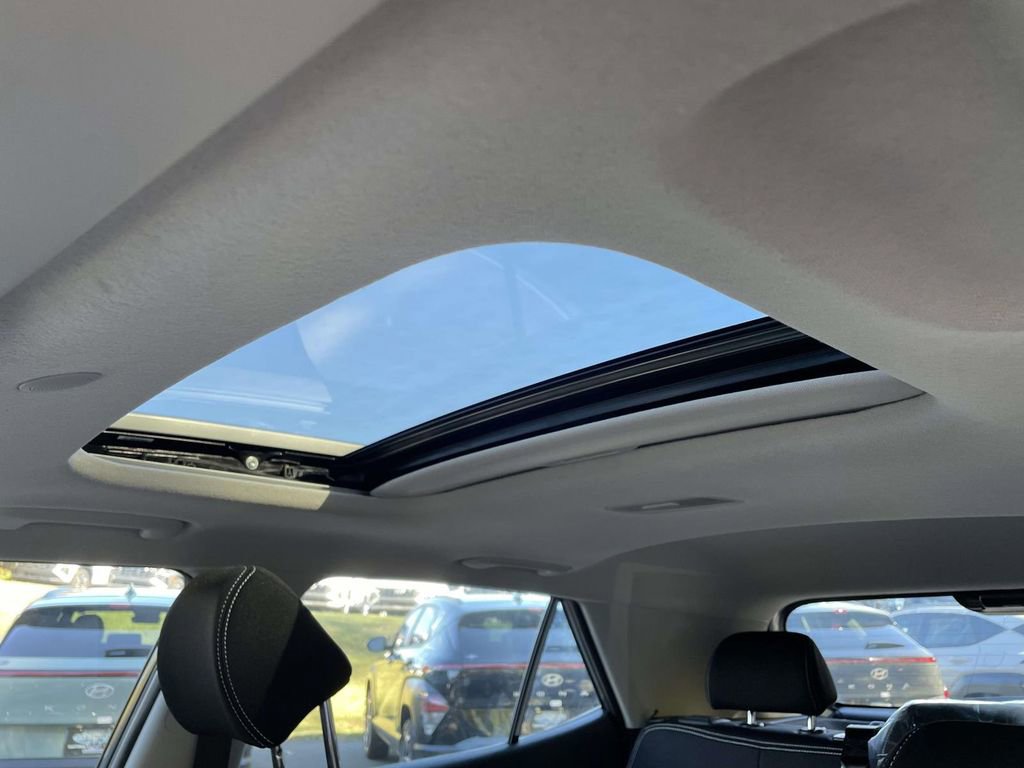 New 2026 Hyundai Venue SEL image 17