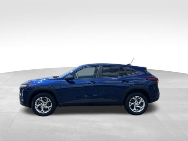 Certified 2024 Chevrolet Trax LS w/ LS Convenience Package FWD image 2