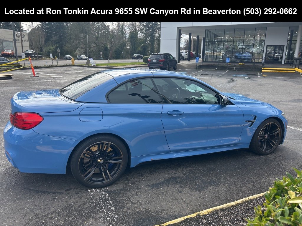 Used 2016 BMW M4 Convertible image 9