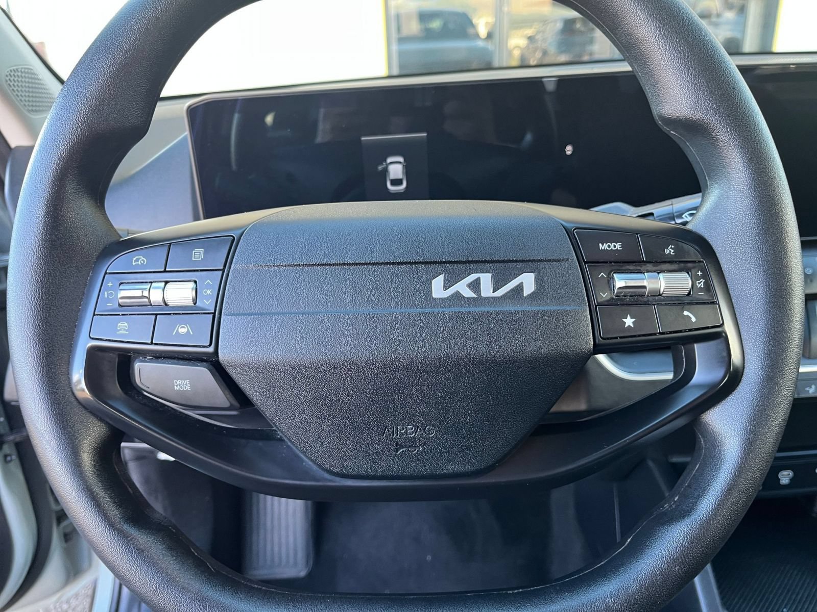 Used 2025 Kia K4 FWD image 25