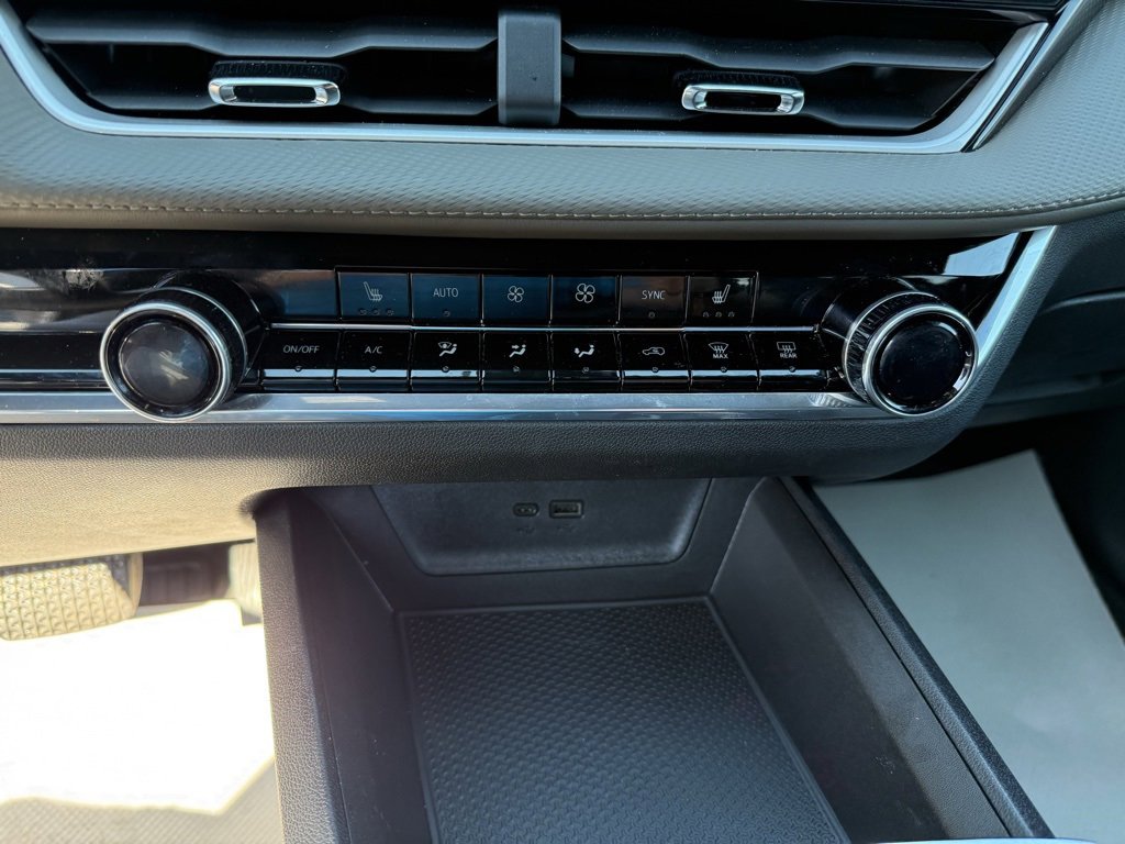 New 2025 Chevrolet Equinox LT w/ Convenience Package II image 17