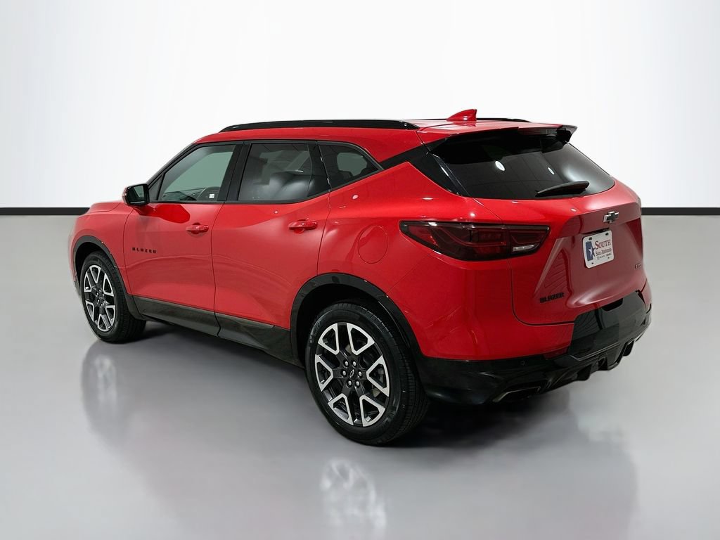 Certified 2024 Chevrolet Blazer RS w/ Driver Confidence II Package FWD image 5