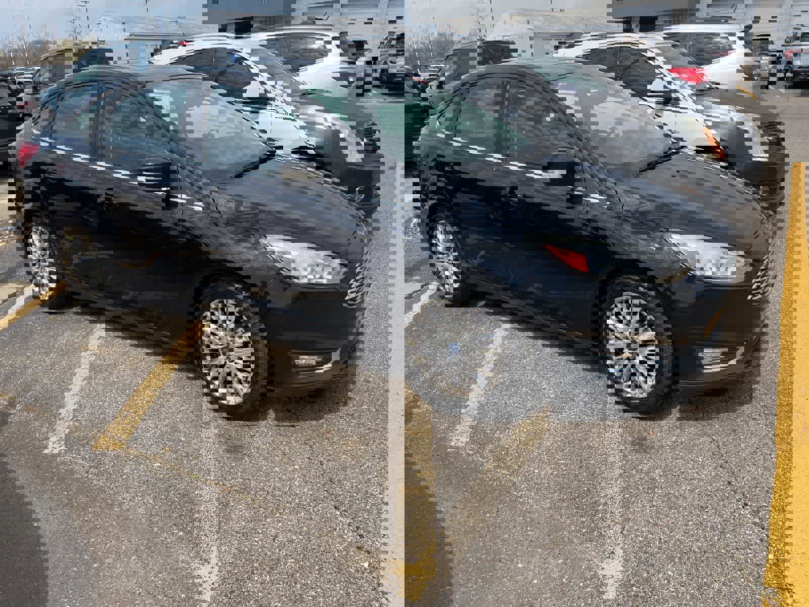 Used 2017 Ford Focus Titanium FWD image 18