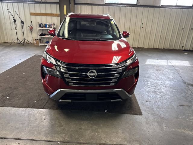 Used 2025 Nissan Rogue SL image 2