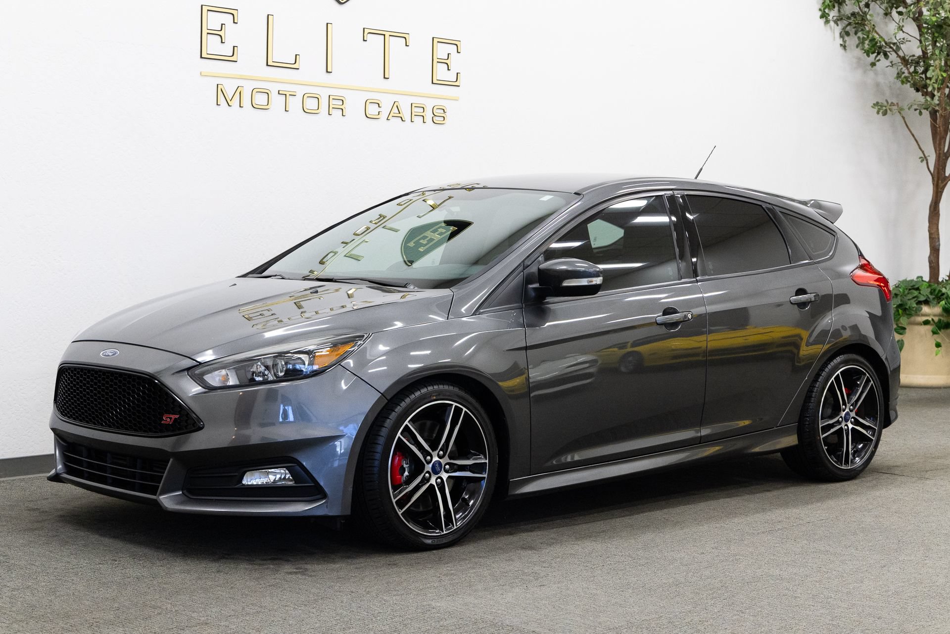 Used 2016 Ford Focus ST w/ Equipment Group 402A