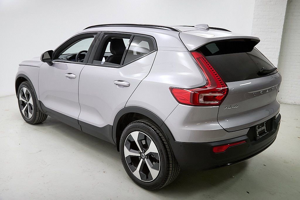 New 2026 Volvo XC40 B5 Plus w/ Protection Package Premier image 7